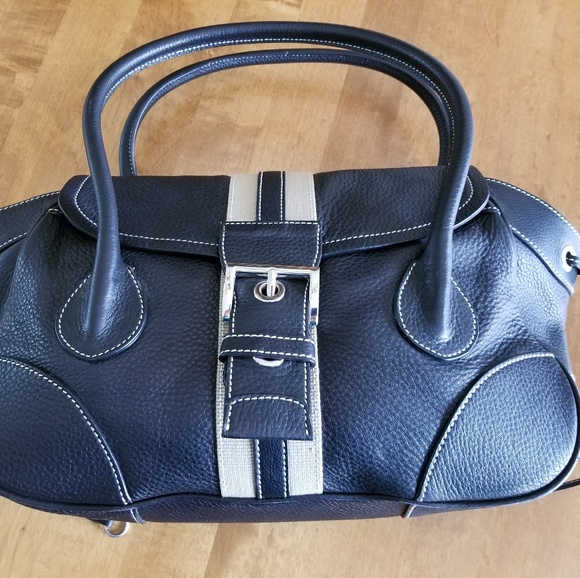 prada black leather purse